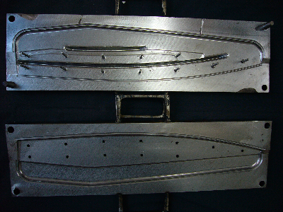 平衡翼模具